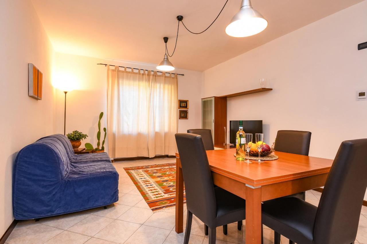 Desenzanoloft Yellow Apartment Desenzano del Garda Exteriér fotografie